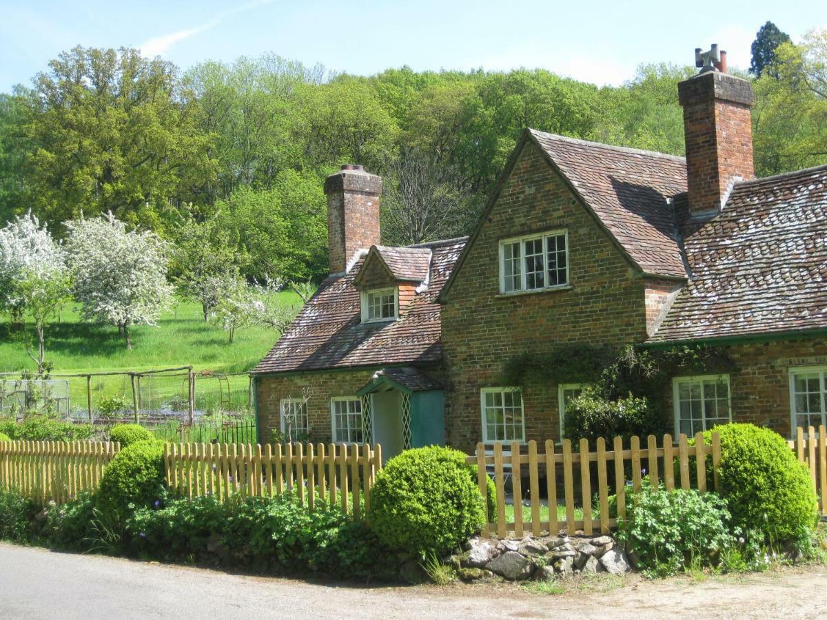 Job'S Mill Cottage Warminster Exterior photo